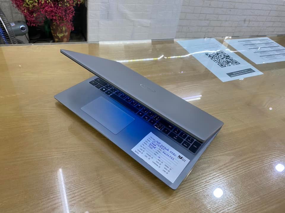 Laptop Dell Latitude 5520 -3.jpeg